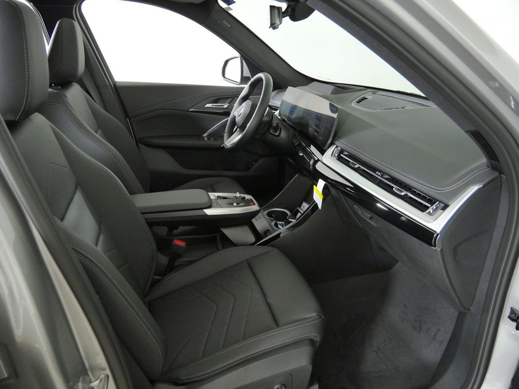 Thumbnail: 2026 BMW X1 - 20