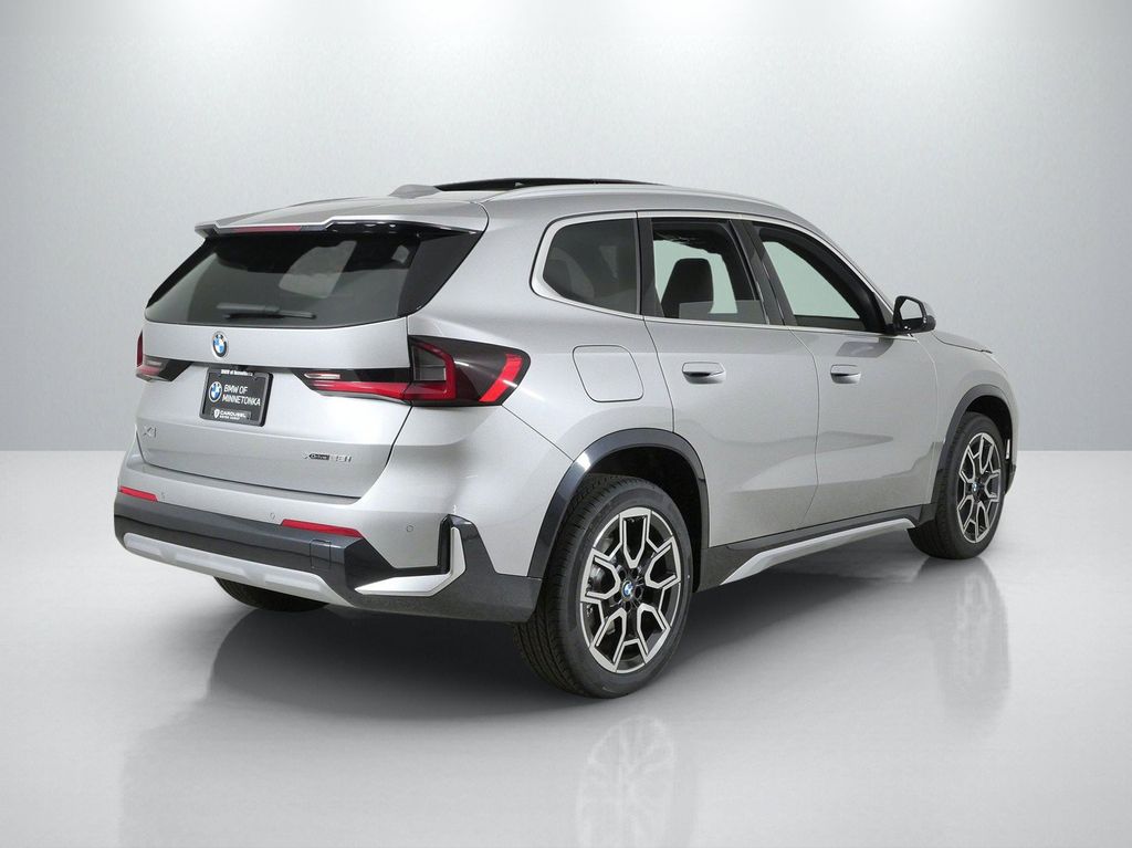 Thumbnail: 2026 BMW X1 - 9