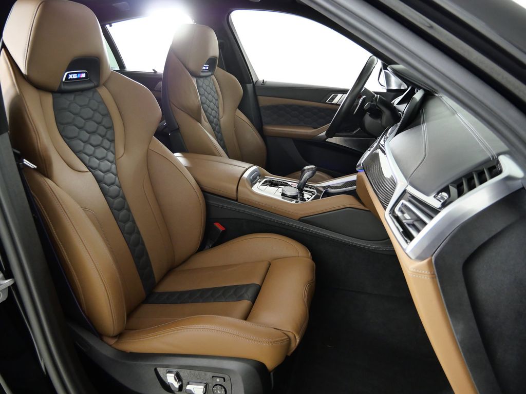 Thumbnail: 2023 BMW X6 - 21