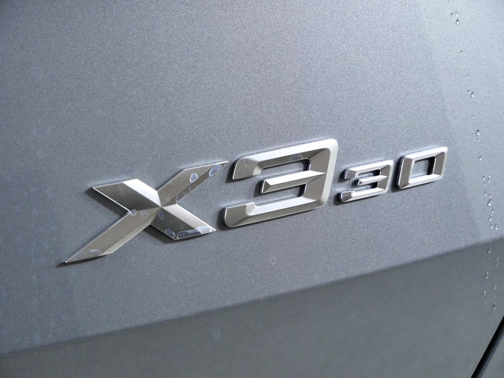 Thumbnail: 2026 BMW X3 - 12