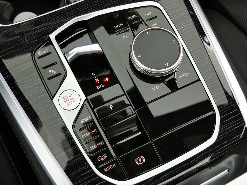 Thumbnail: 2026 BMW X5 - 47