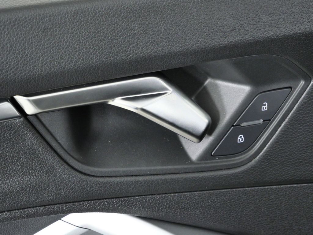 Thumbnail: 2022 Audi Q3 - 38