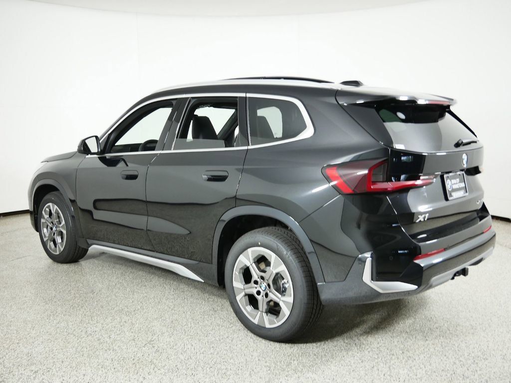 Thumbnail: 2025 BMW X1 - 17