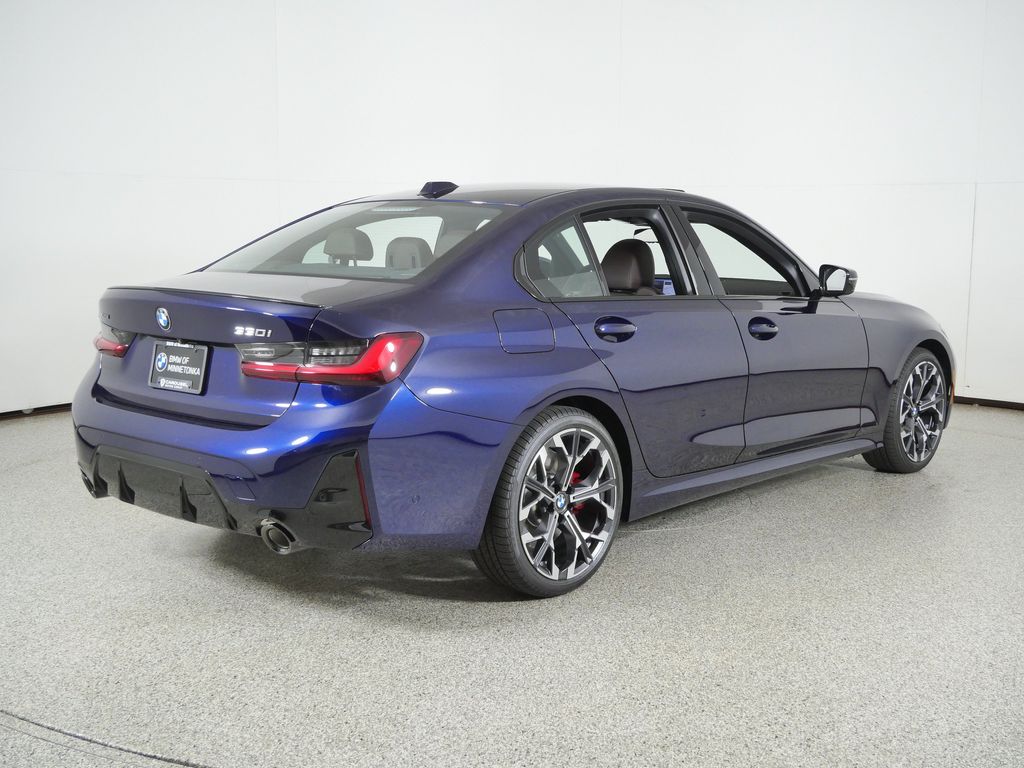 Thumbnail: 2026 BMW 3 Series - 9