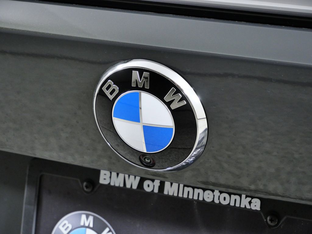 Thumbnail: 2026 BMW 4 Series - 11