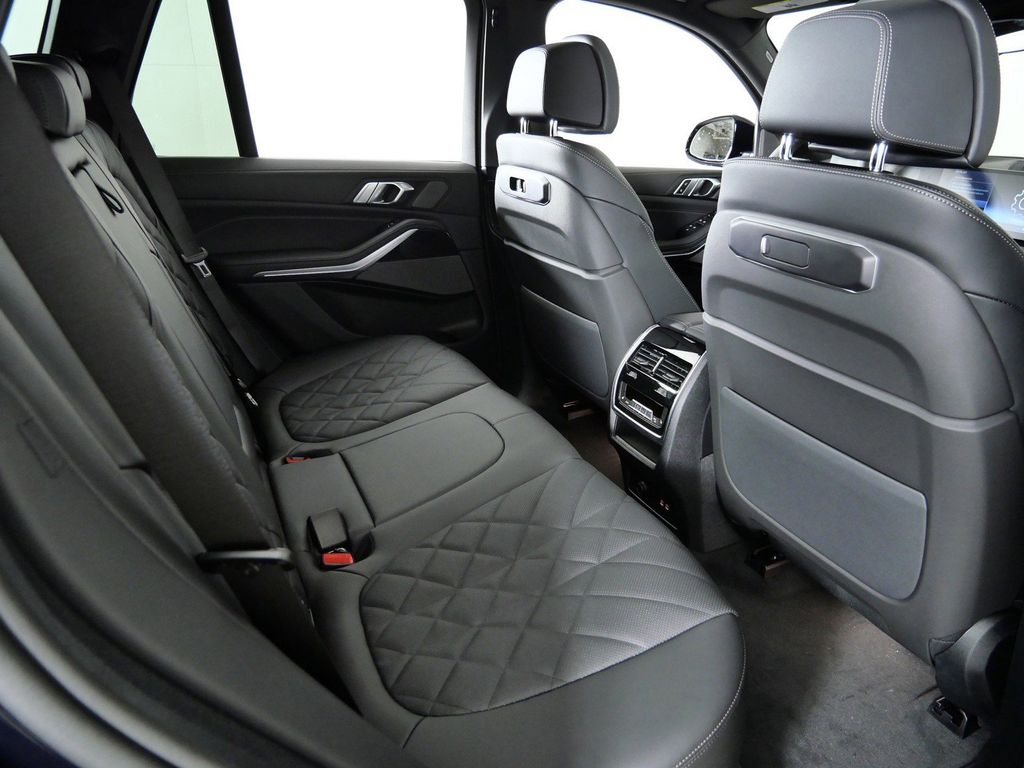 Thumbnail: 2026 BMW X5 - 26