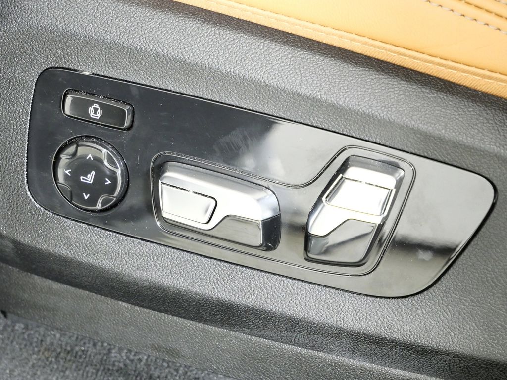 Thumbnail: 2025 BMW X5 - 39