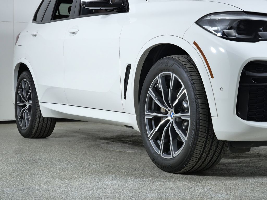 Thumbnail: 2022 BMW X5 - 7