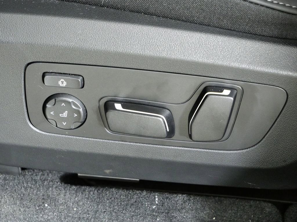 Thumbnail: 2026 BMW X3 - 38