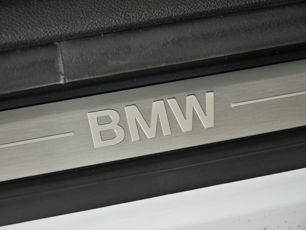 Thumbnail: 2026 BMW 3 Series - 25