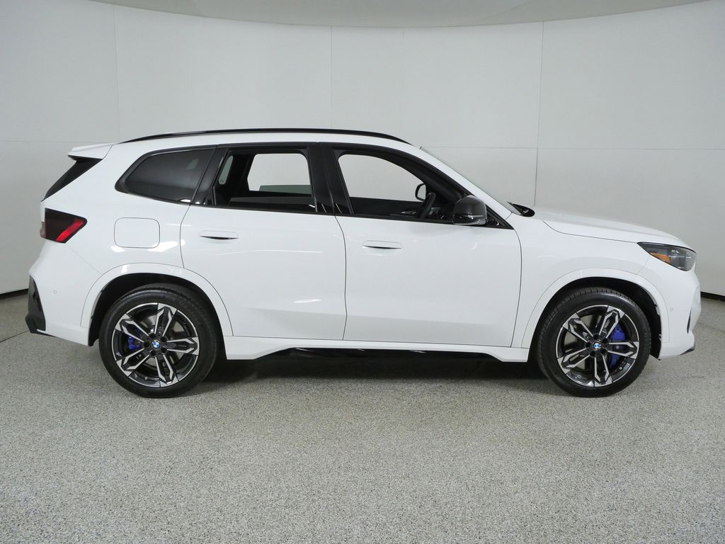 Thumbnail: 2025 BMW X1 - 9
