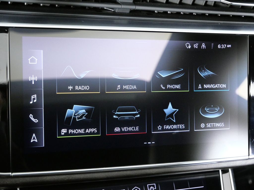 Thumbnail: 2023 Audi Q8 - 43