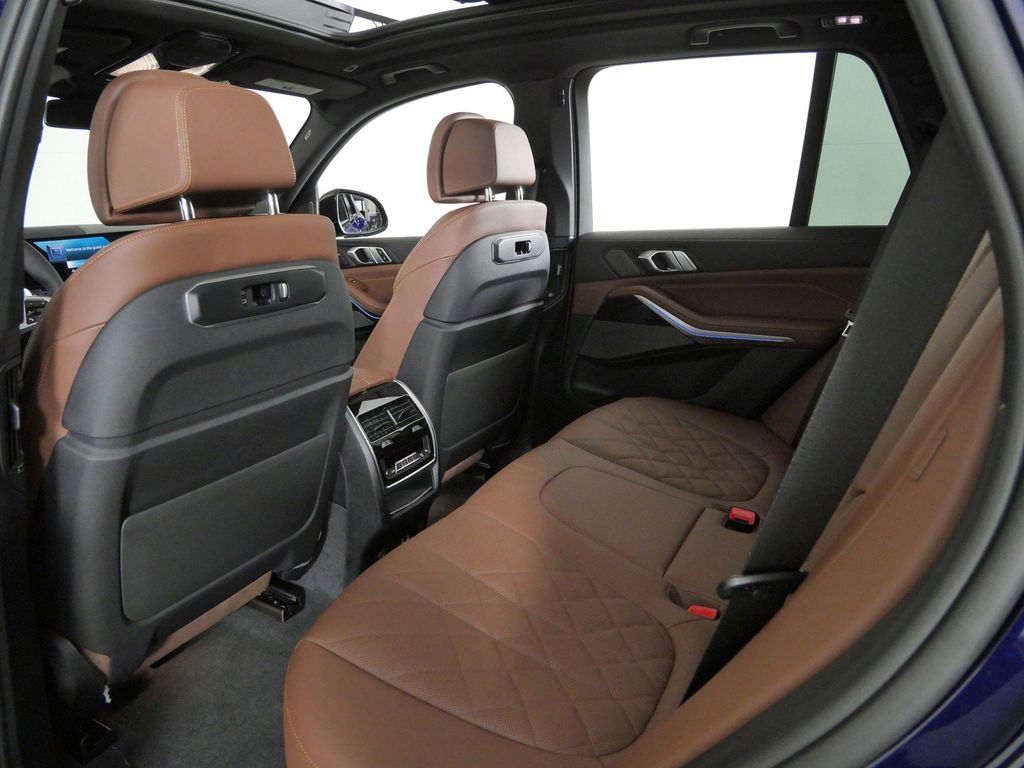 Thumbnail: 2026 BMW X5 - 32