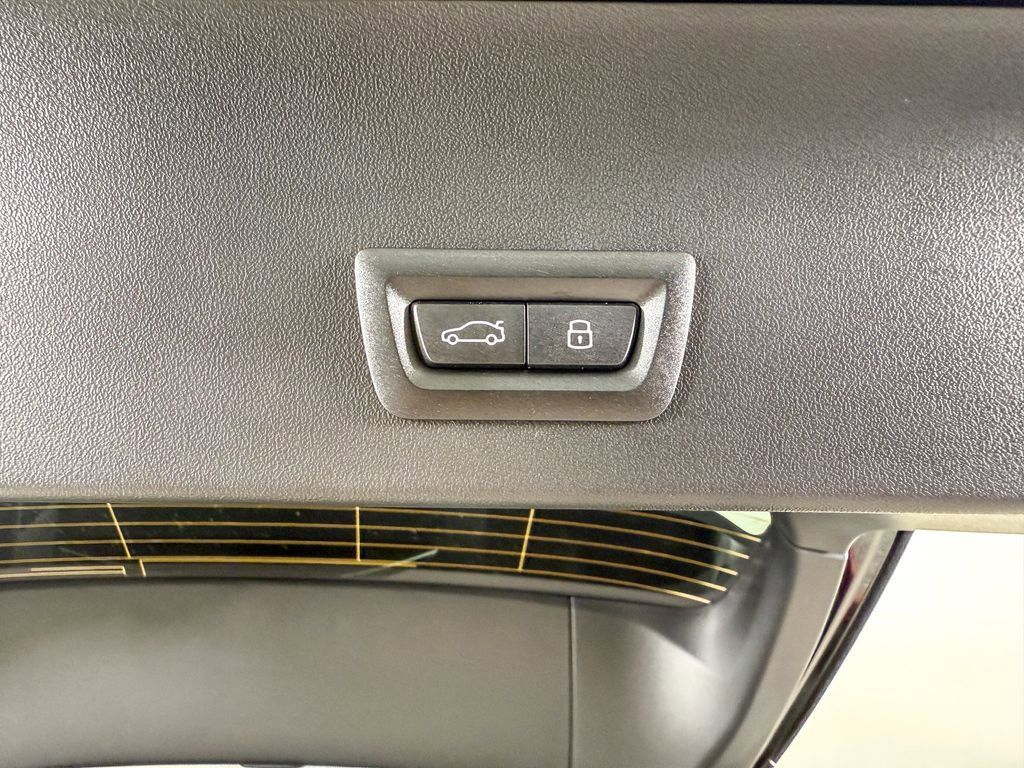 Thumbnail: 2025 BMW X3 - 19