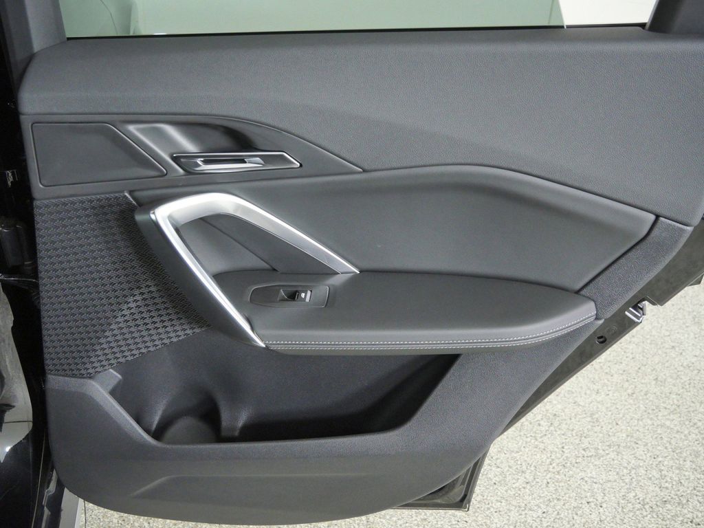 Thumbnail: 2026 BMW X1 - 23