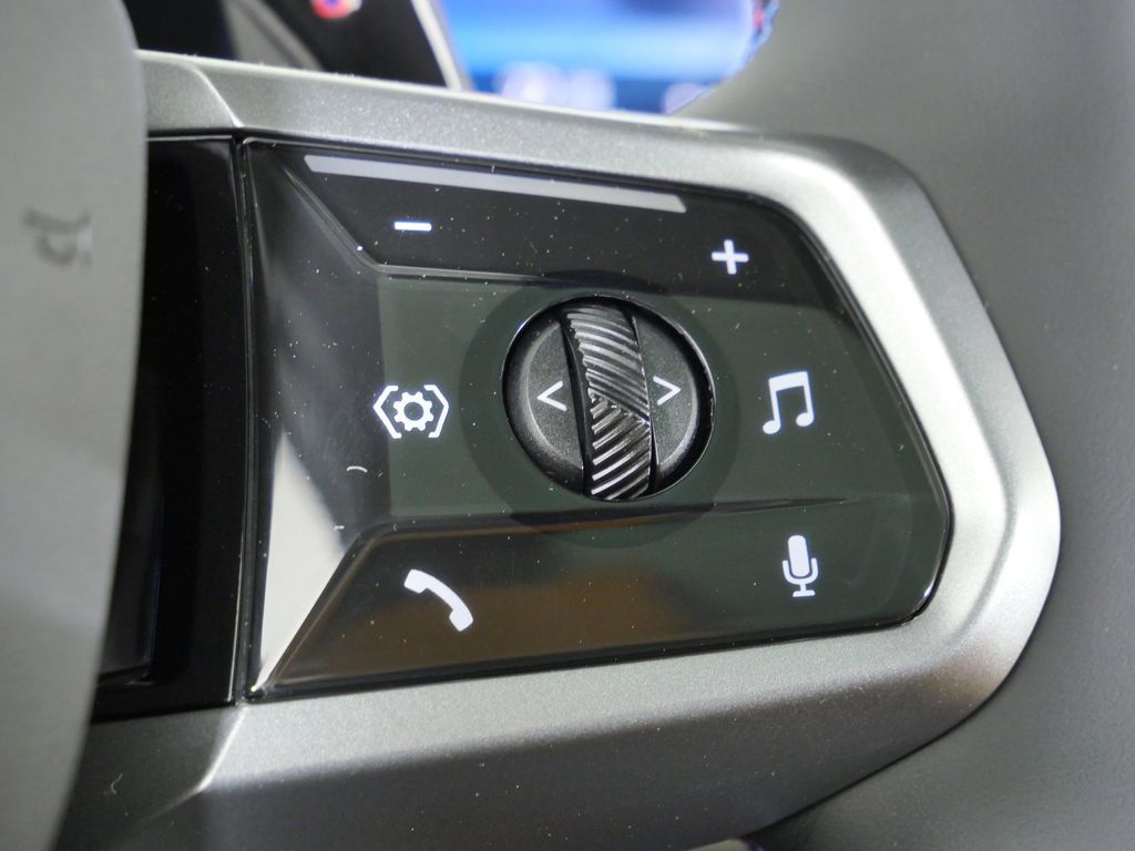 Thumbnail: 2026 BMW X3 - 41