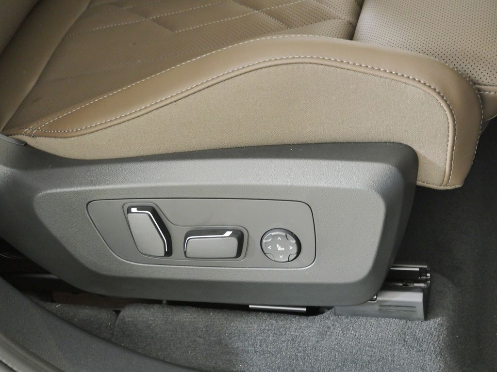Thumbnail: 2026 BMW X3 - 23