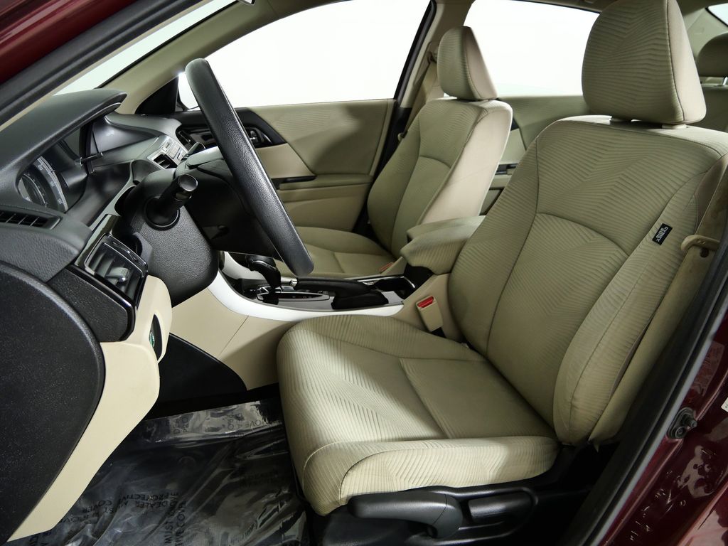 Thumbnail: 2016 Honda Accord - 31