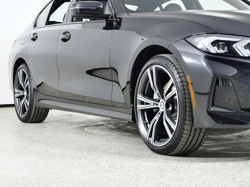 Thumbnail: 2023 BMW 3 Series - 8