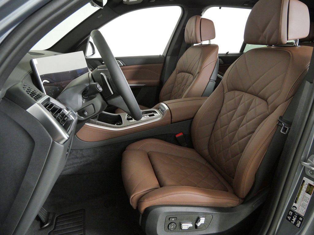 Thumbnail: 2026 BMW X5 - 36