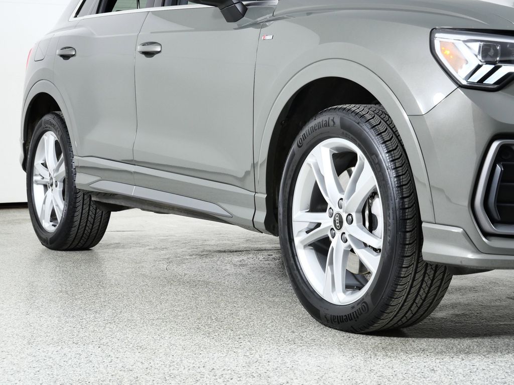 Thumbnail: 2022 Audi Q3 - 7