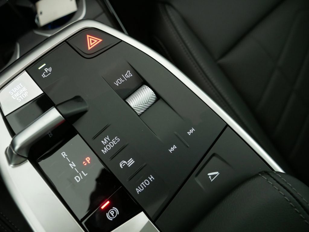 Thumbnail: 2025 BMW X1 - 51