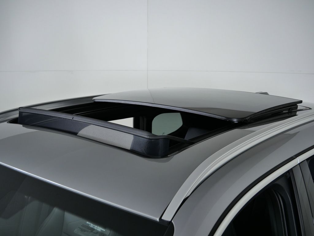 Thumbnail: 2026 BMW X1 - 18