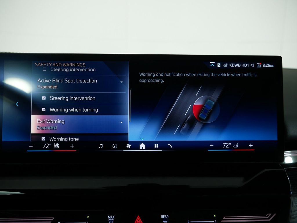 Thumbnail: 2025 BMW 5 Series - 46