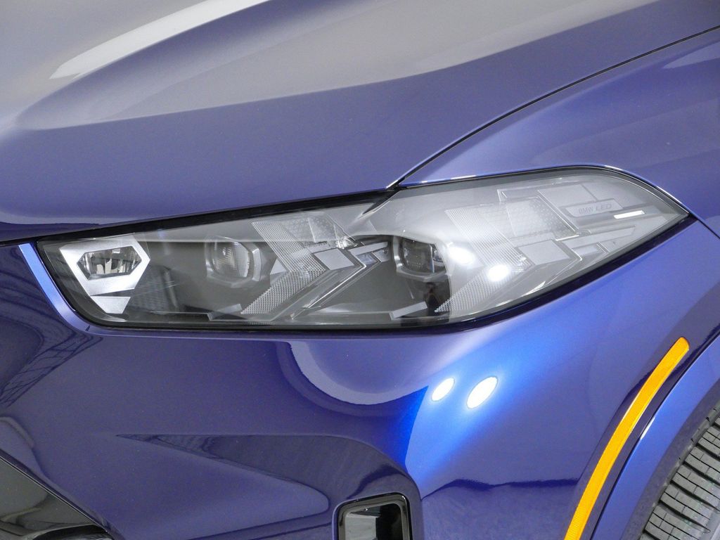 Thumbnail: 2026 BMW X5 - 3