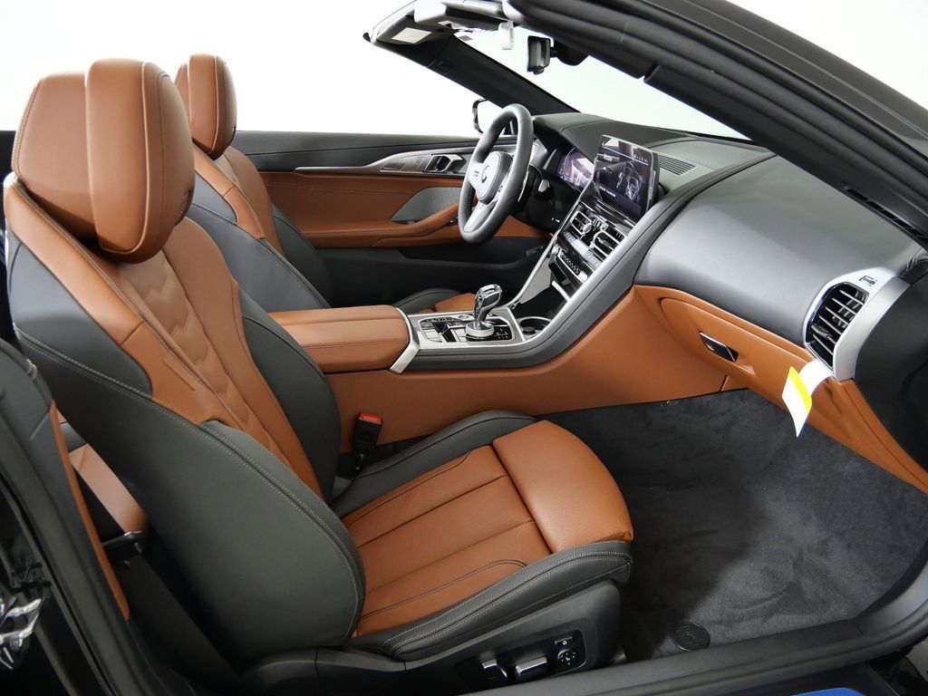 Thumbnail: 2026 BMW 8 Series - 22