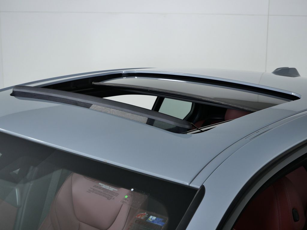 Thumbnail: 2023 BMW 3 Series - 22