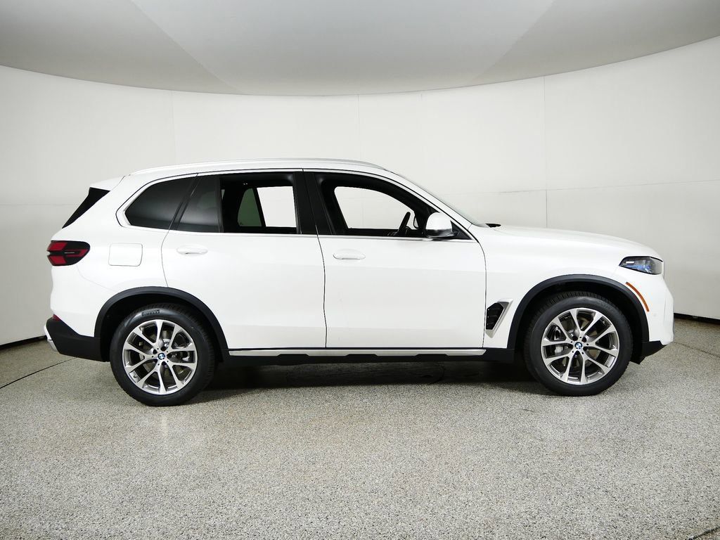 Thumbnail: 2026 BMW X5 - 9