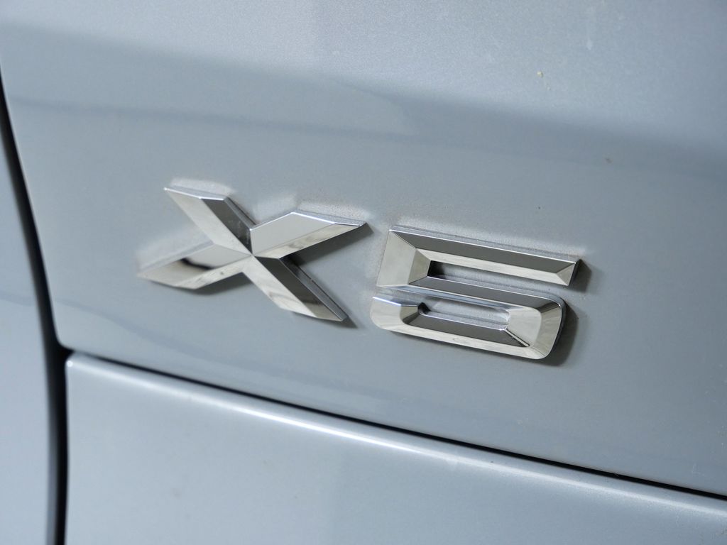 Thumbnail: 2026 BMW X5 - 13