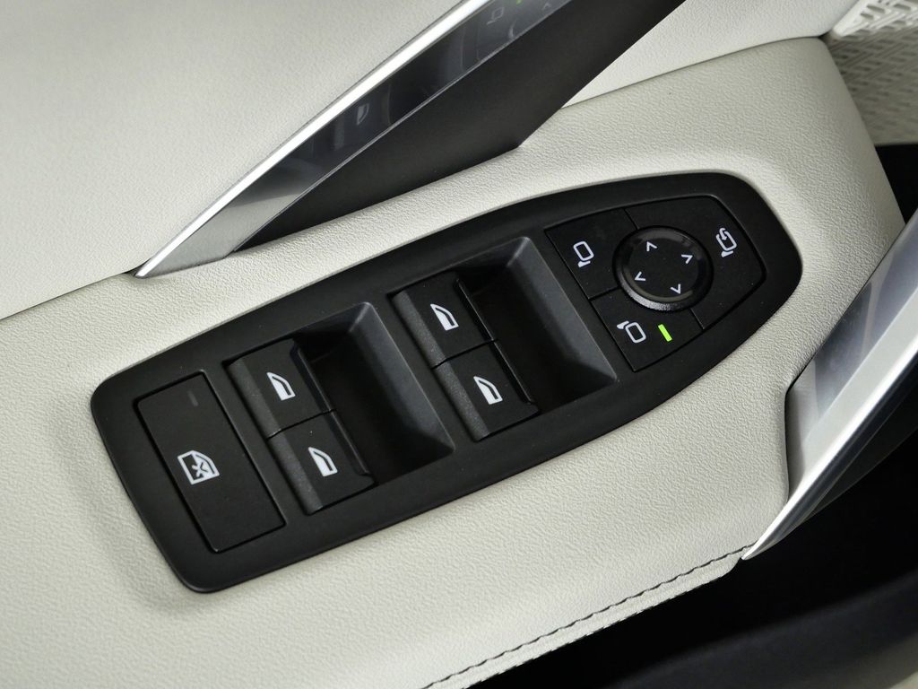 Thumbnail: 2026 BMW X1 - 34