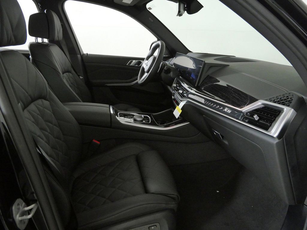 Thumbnail: 2026 BMW X5 - 20