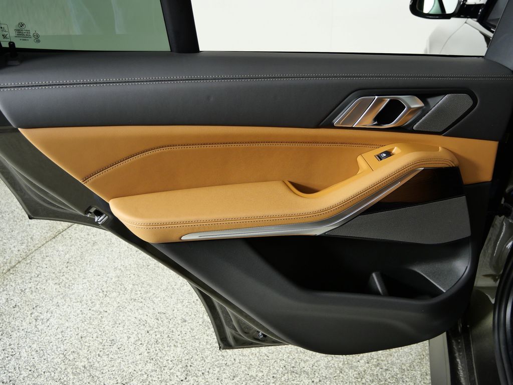 Thumbnail: 2026 BMW X5 - 31