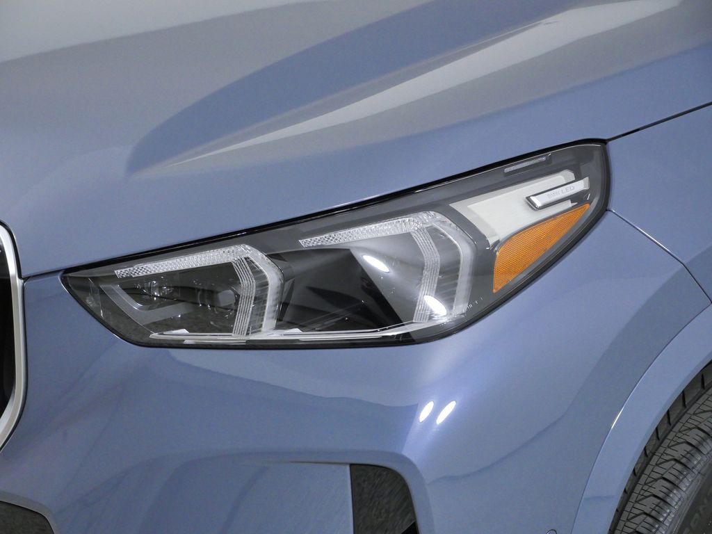 Thumbnail: 2026 BMW X1 - 3