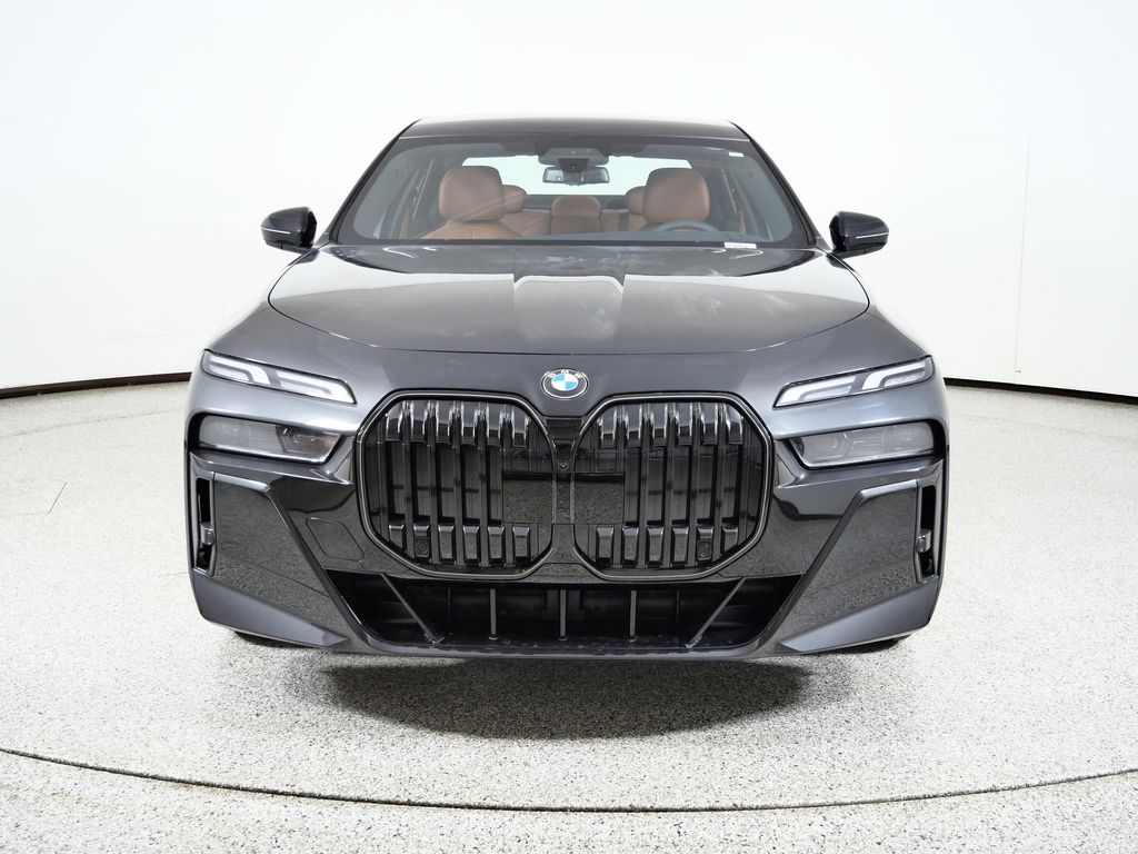 Thumbnail: 2026 BMW 7 Series - 2