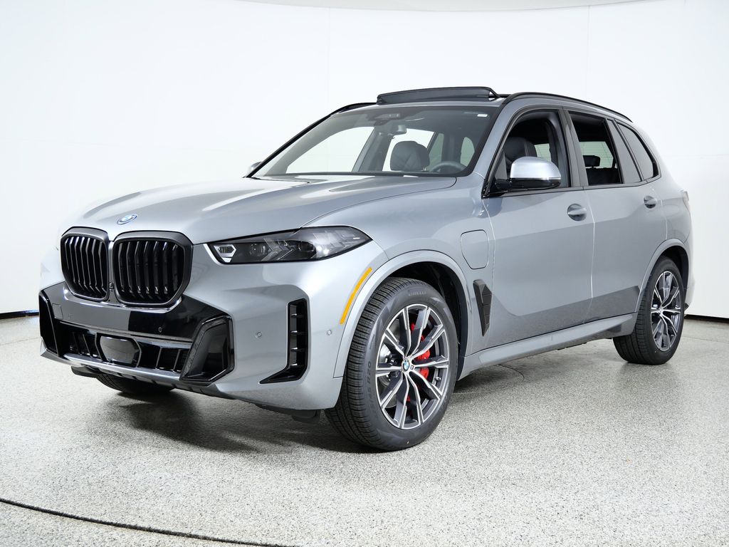 Thumbnail: 2026 BMW X5 - 1