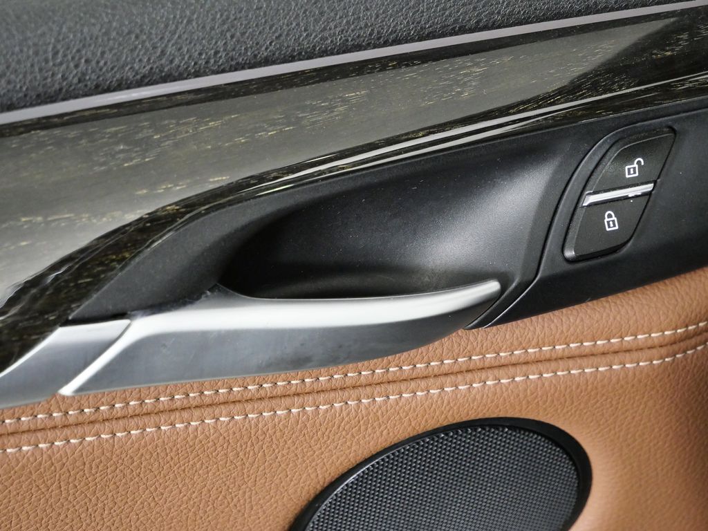 Thumbnail: 2018 BMW X5 - 38