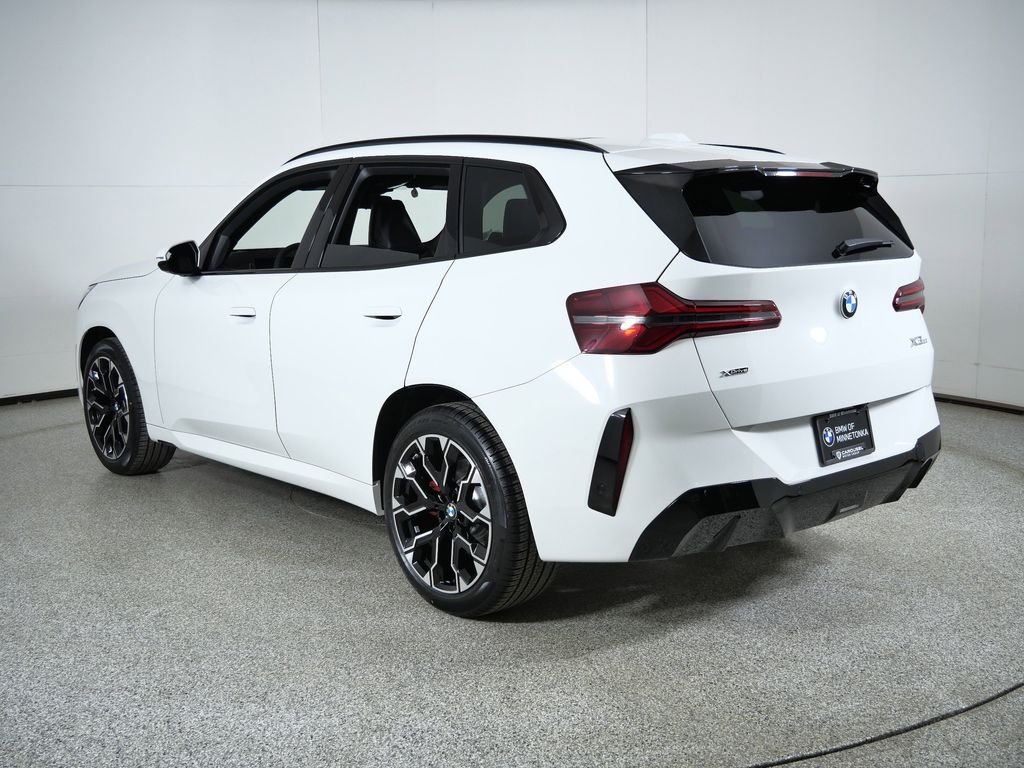 Thumbnail: 2026 BMW X3 - 14