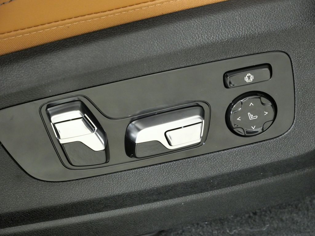 Thumbnail: 2026 BMW X5 - 22