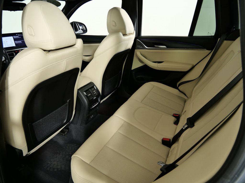 Thumbnail: 2023 BMW X3 - 31