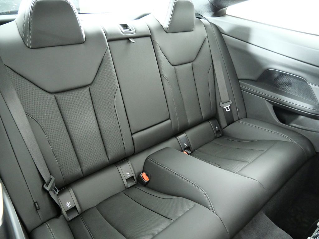 Thumbnail: 2025 BMW 4 Series - 25