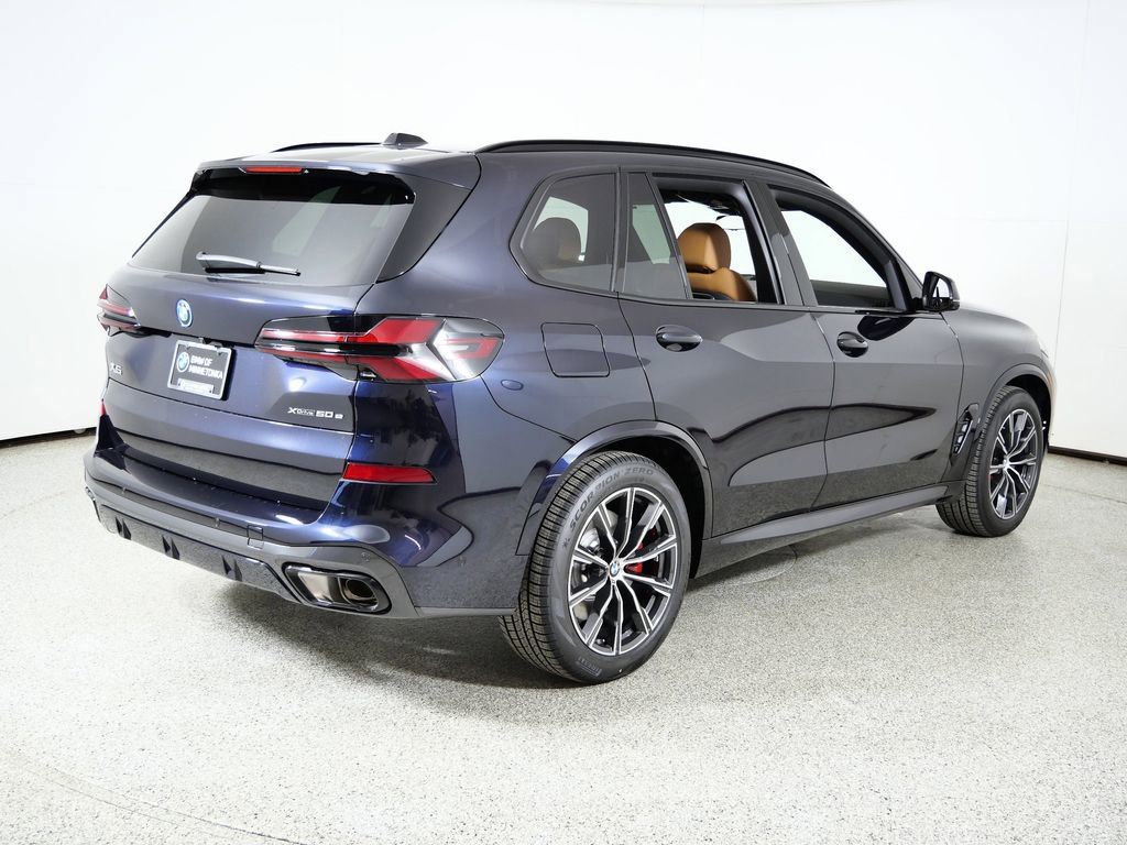 Thumbnail: 2026 BMW X5 - 11