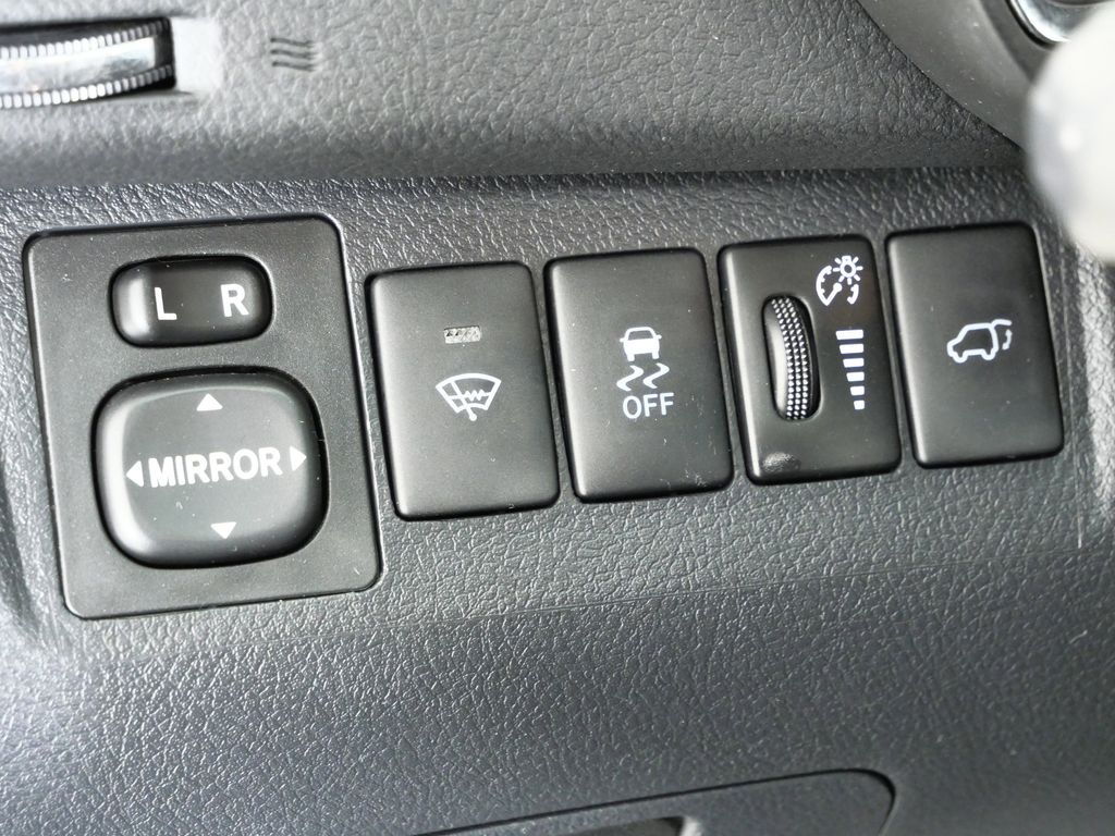 Thumbnail: 2011 Toyota Highlander - 37