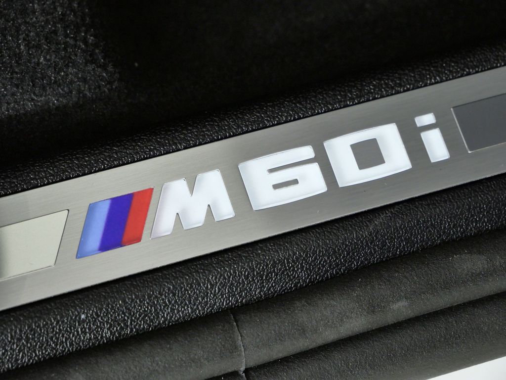 Thumbnail: 2026 BMW X7 - 23