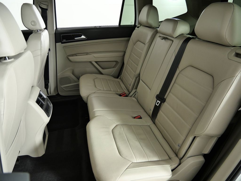 Thumbnail: 2018 Volkswagen Atlas - 31