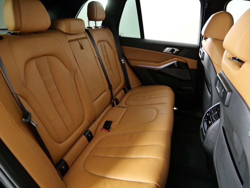 Thumbnail: 2021 BMW X5 - 27