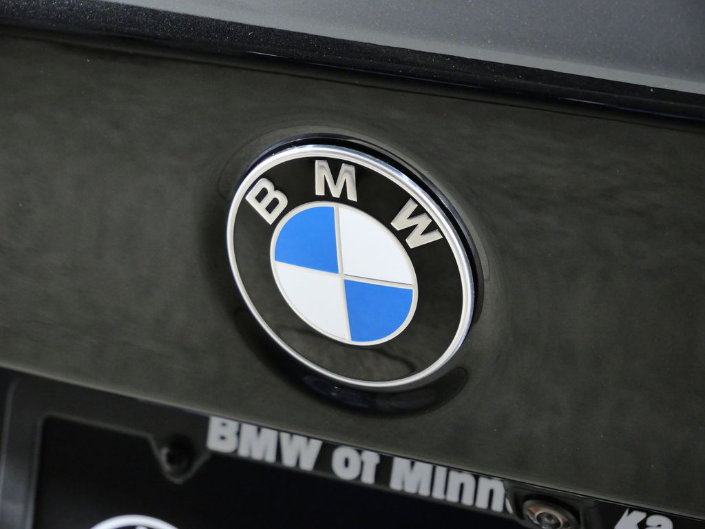 Thumbnail: 2026 BMW 3 Series - 11